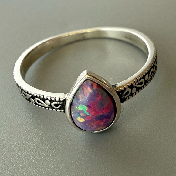 Sterling Silver Pear Opal Ring - Picture 9 of 11